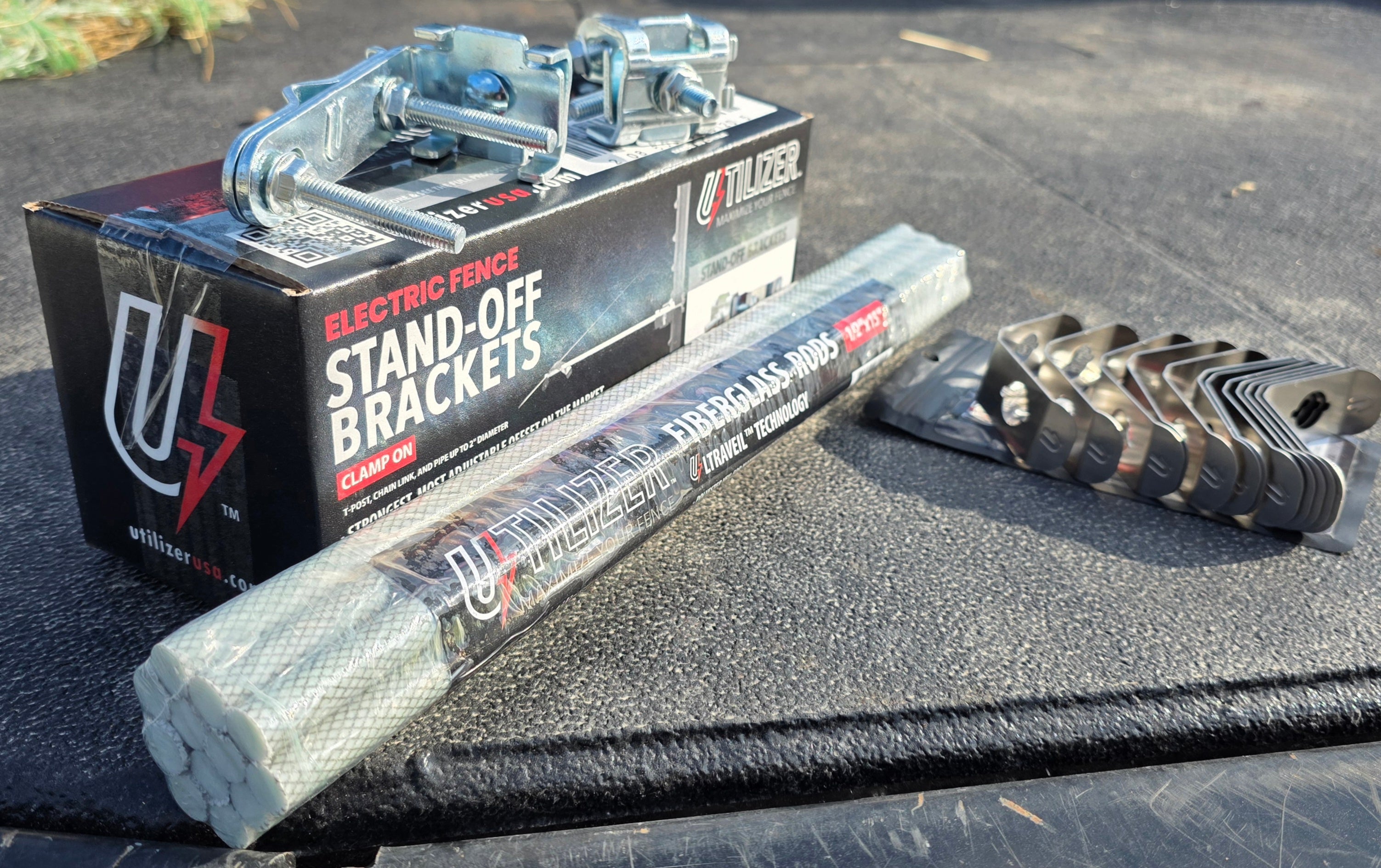 Utilizer Build It Better Bundle – 12 Offset Kit (Complete Electric Fence System)